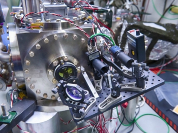Holometer поможет выявить гипотетические колебания и подтвердить или опровергнуть теорию о Вселенной-голограмме (фото Fermilab).